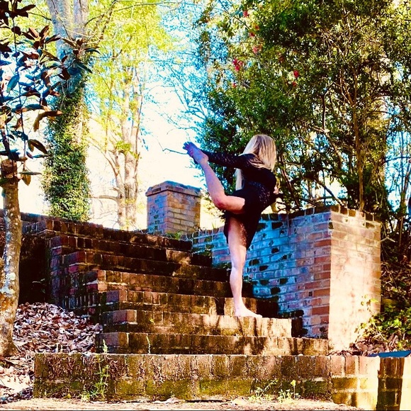 Meet your Posher, Rebecca - Picture 9 of 16